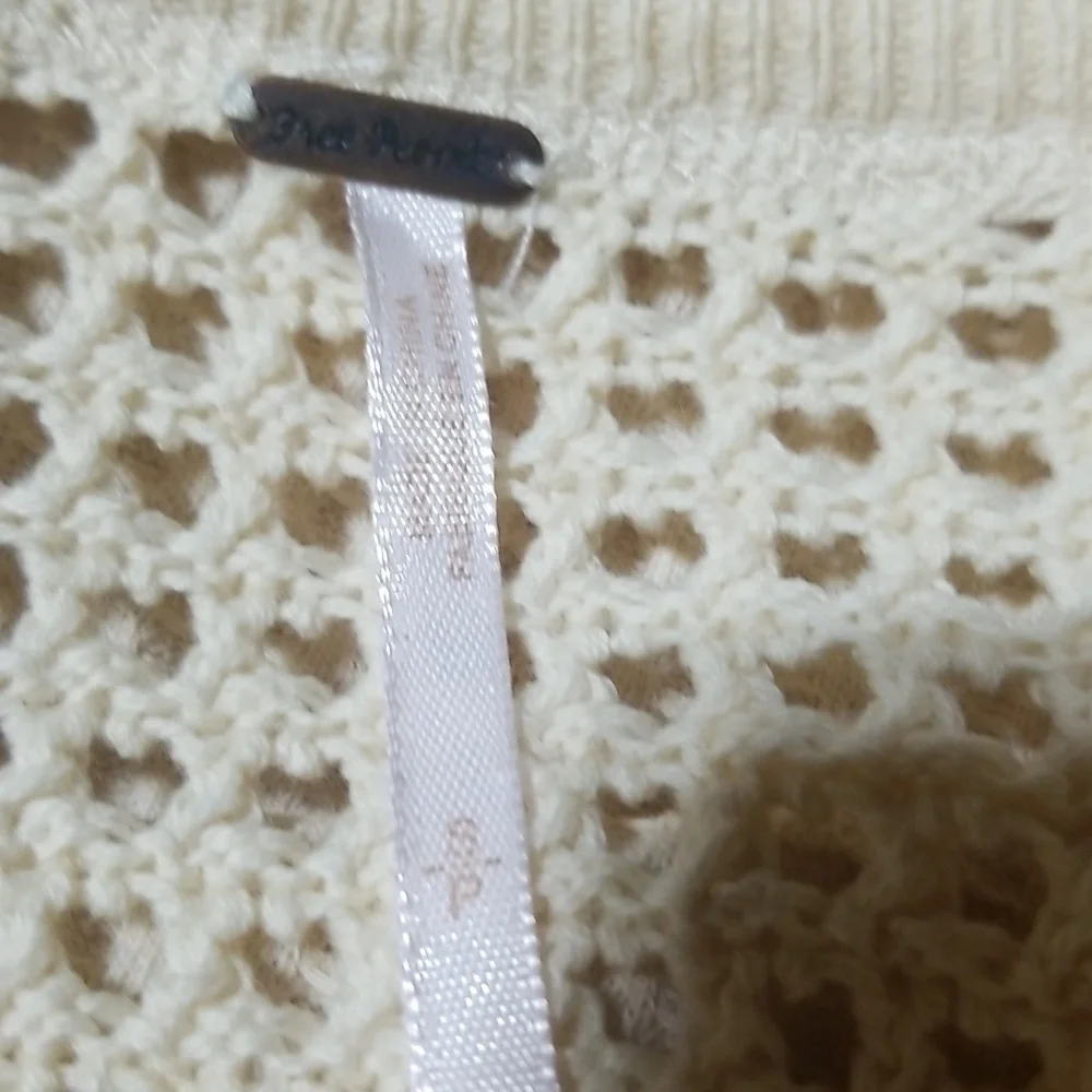 Free People cream sweater. Size  small - Picture 7 of 10